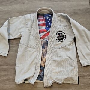 Kids White Martial Arts Gui with American Flag Lining (M3 Size Boys)